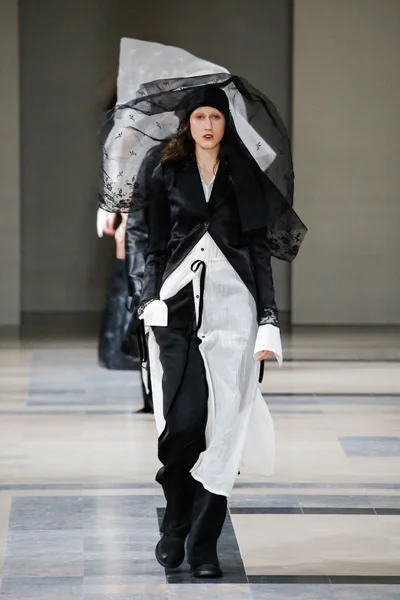 Look 45